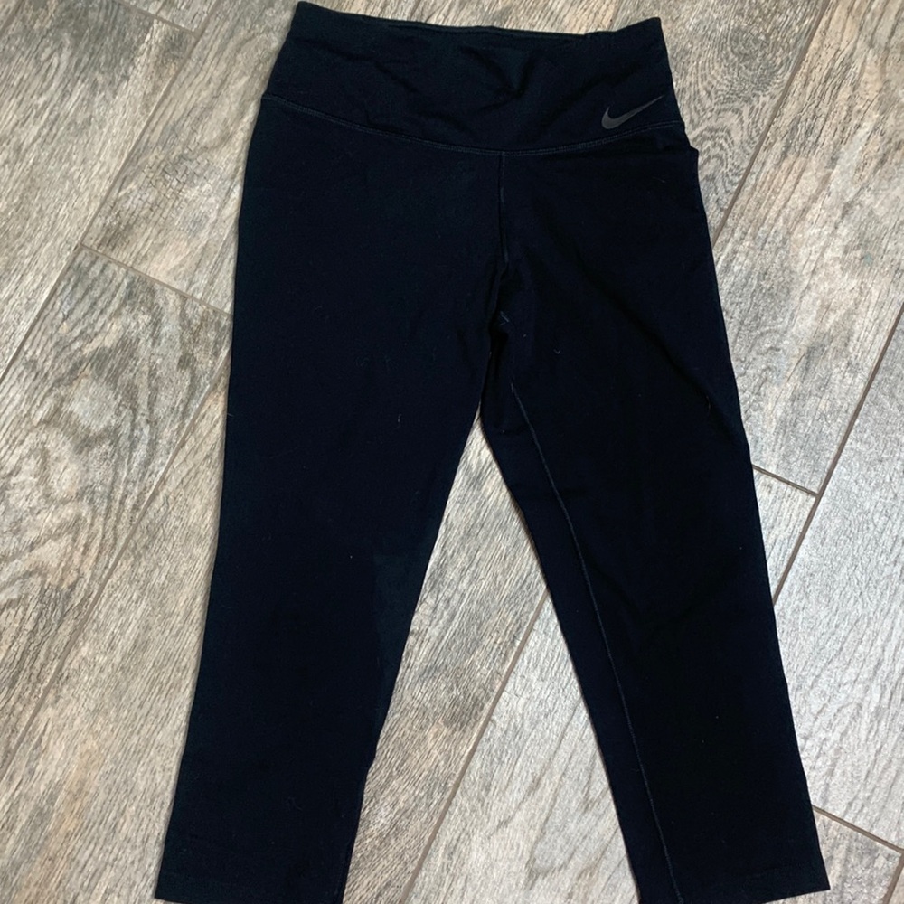 Nike Dri-fit capri leggings